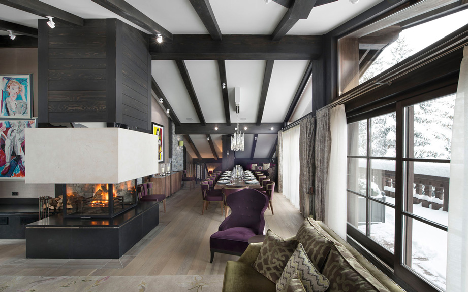 Dining room of the Chalet le Coquelicot in Courchevel 1850