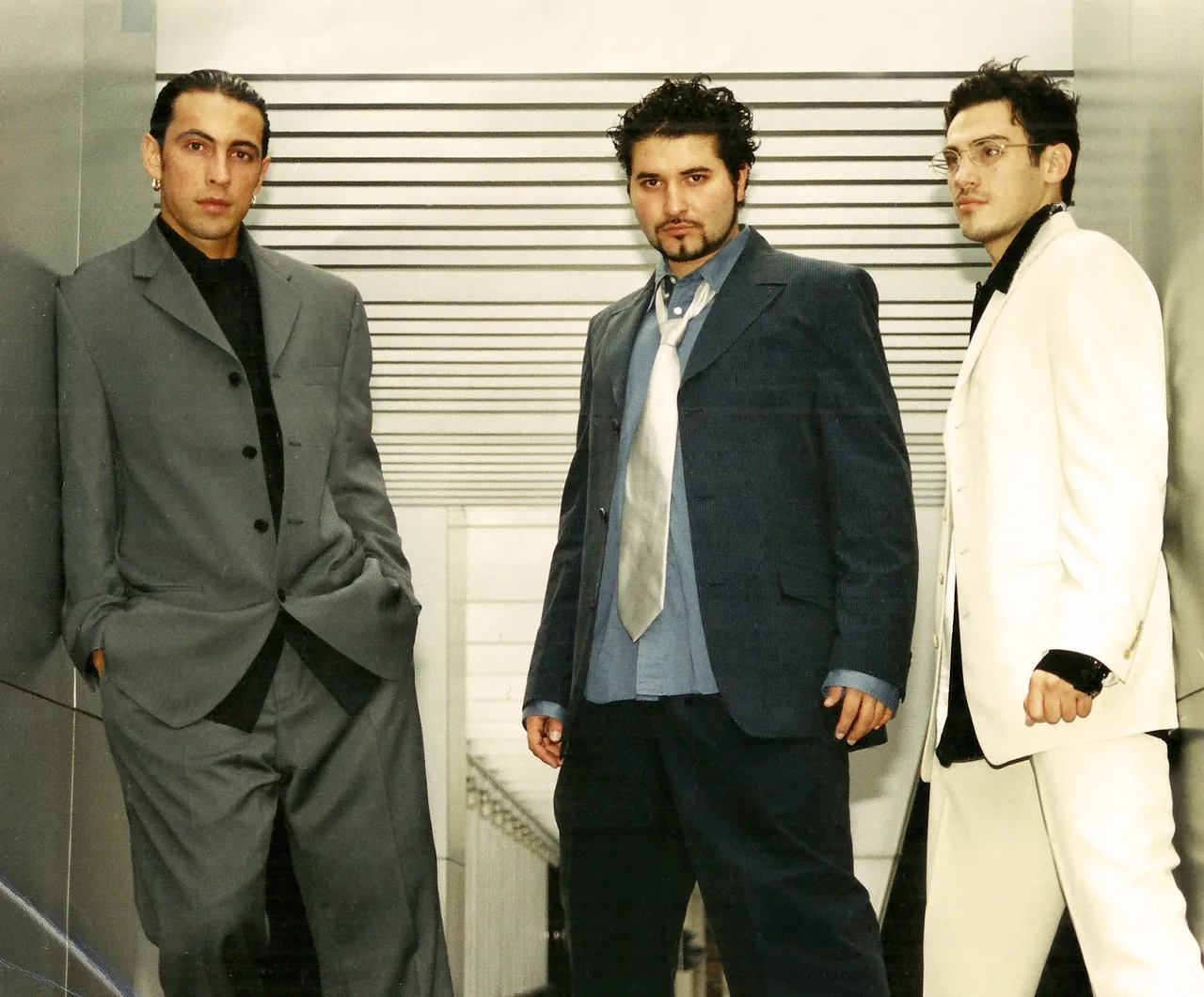Gentlemen: David Lopera, Jossef Hennessy, Mickael Casol, 2001