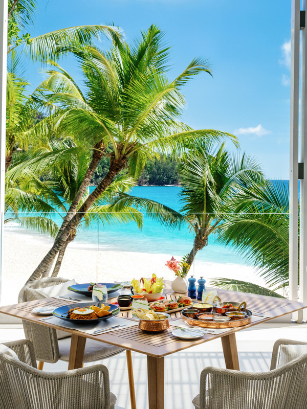 Restaurant at the Cheval Blanc Seychelles, Luxury Villas, Indian Ocean, Casol