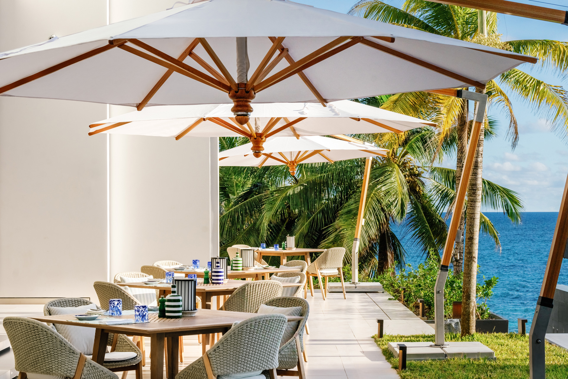 Restaurant at the Cheval Blanc Seychelles, Luxury Villas, Indian Ocean, Casol
