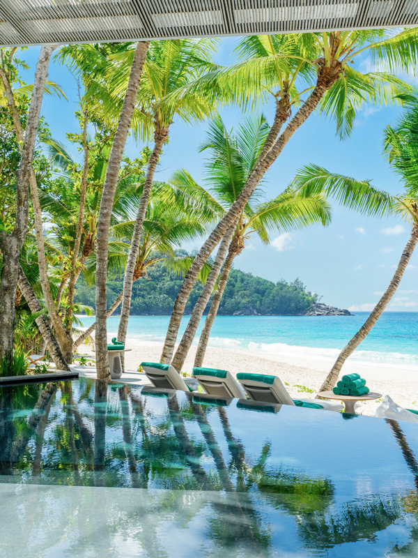 Restaurant at the Cheval Blanc Seychelles, Luxury Villas, Indian Ocean, Casol