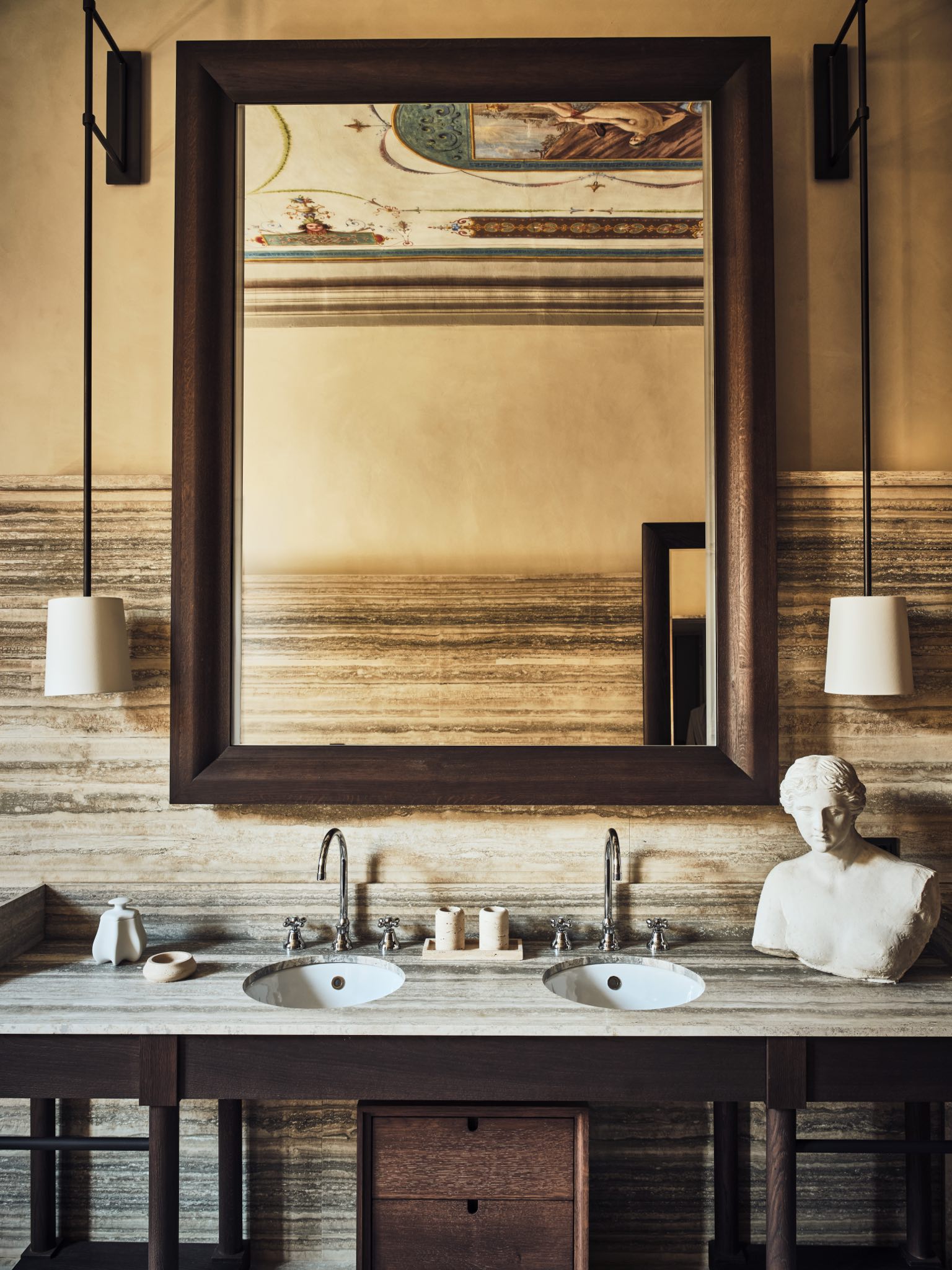 La Reserve Florence, 2 Bedrooms Luxury Apartment for Rent in Italy, Casol
