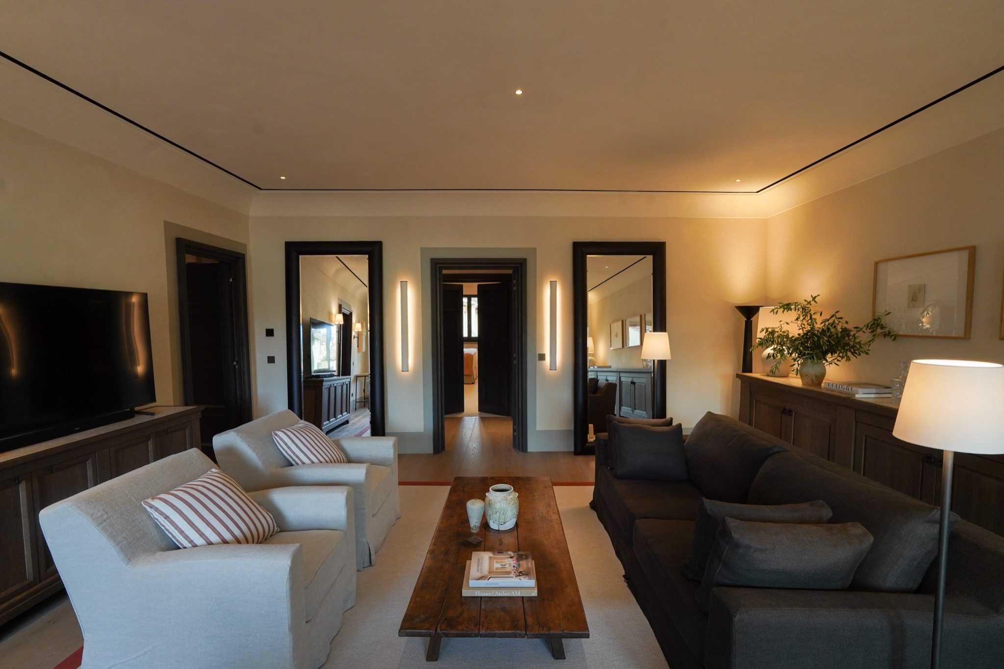 La Reserve Florence, 2 Bedrooms Luxury Apartment for Rent in Italy, Casol