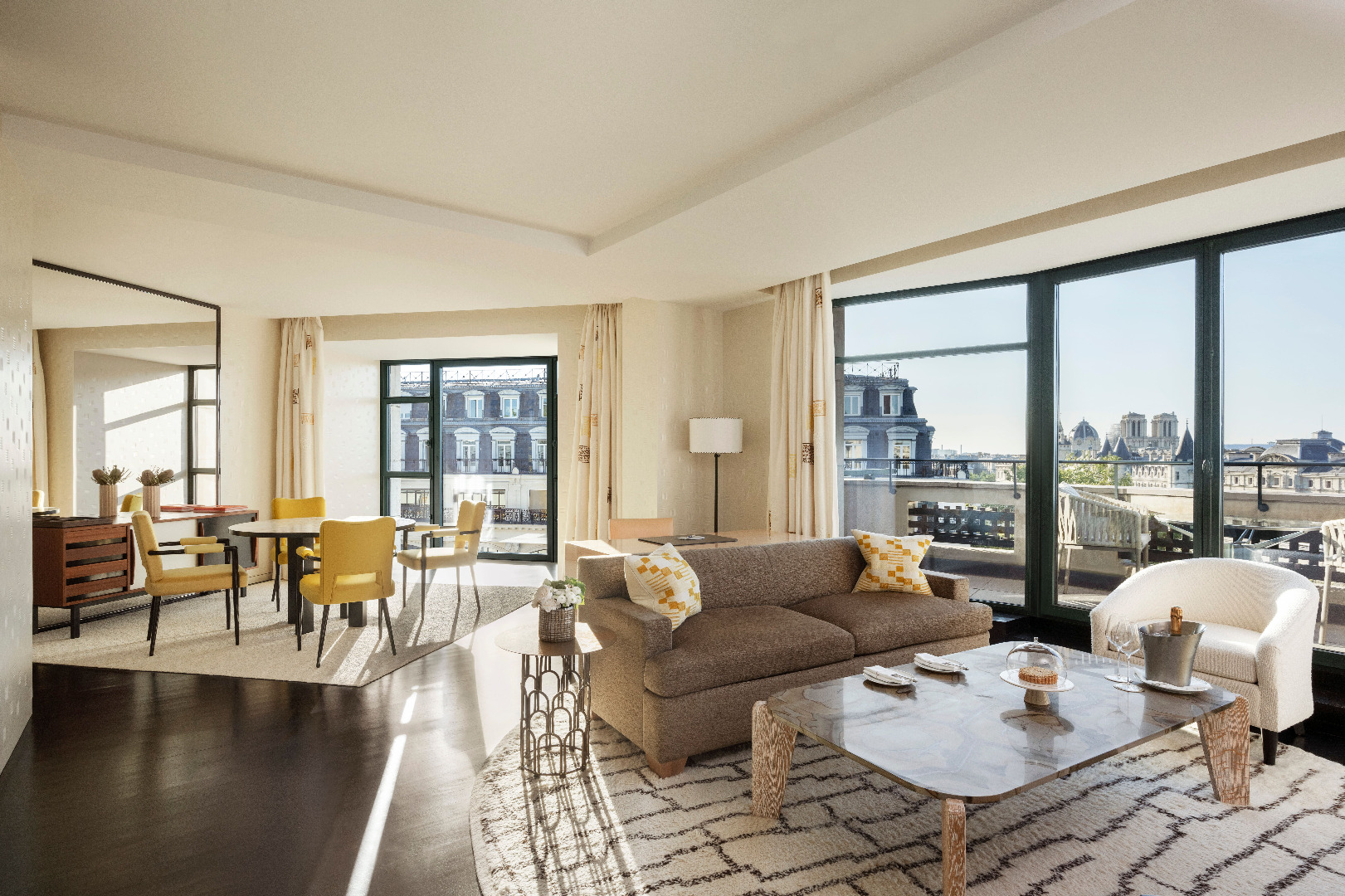 Cheval Blanc Paris, Hotel Luxe France, Suite Notre-Dame, Casol