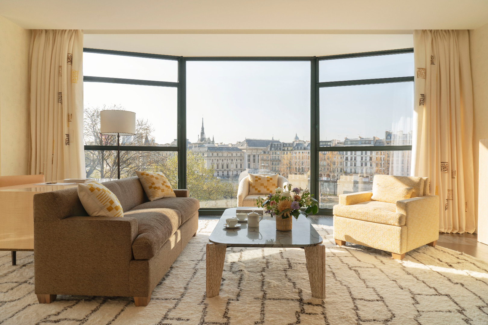 Cheval Blanc Paris, Luxury Hotel France, Suite Seine, Casol