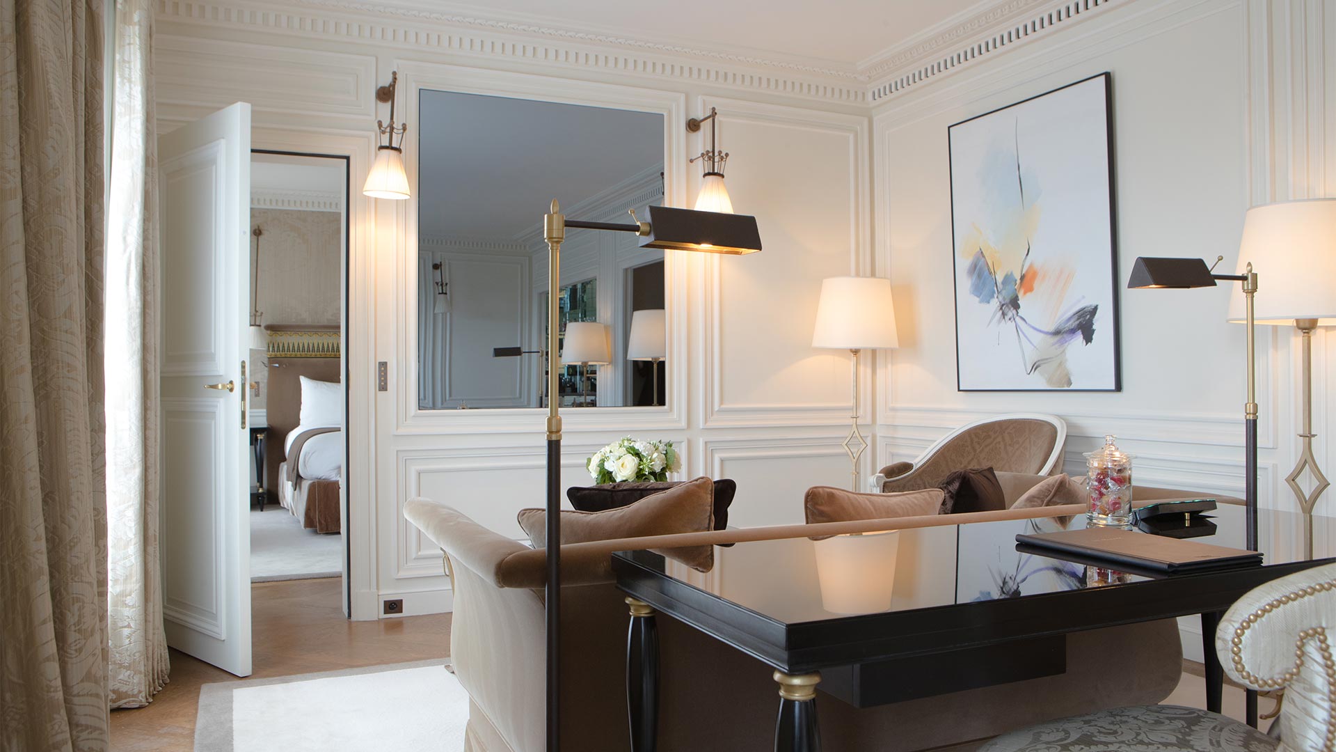 Reserve de Paris, Luxury Hotel France, Eiffel Suite, Casol