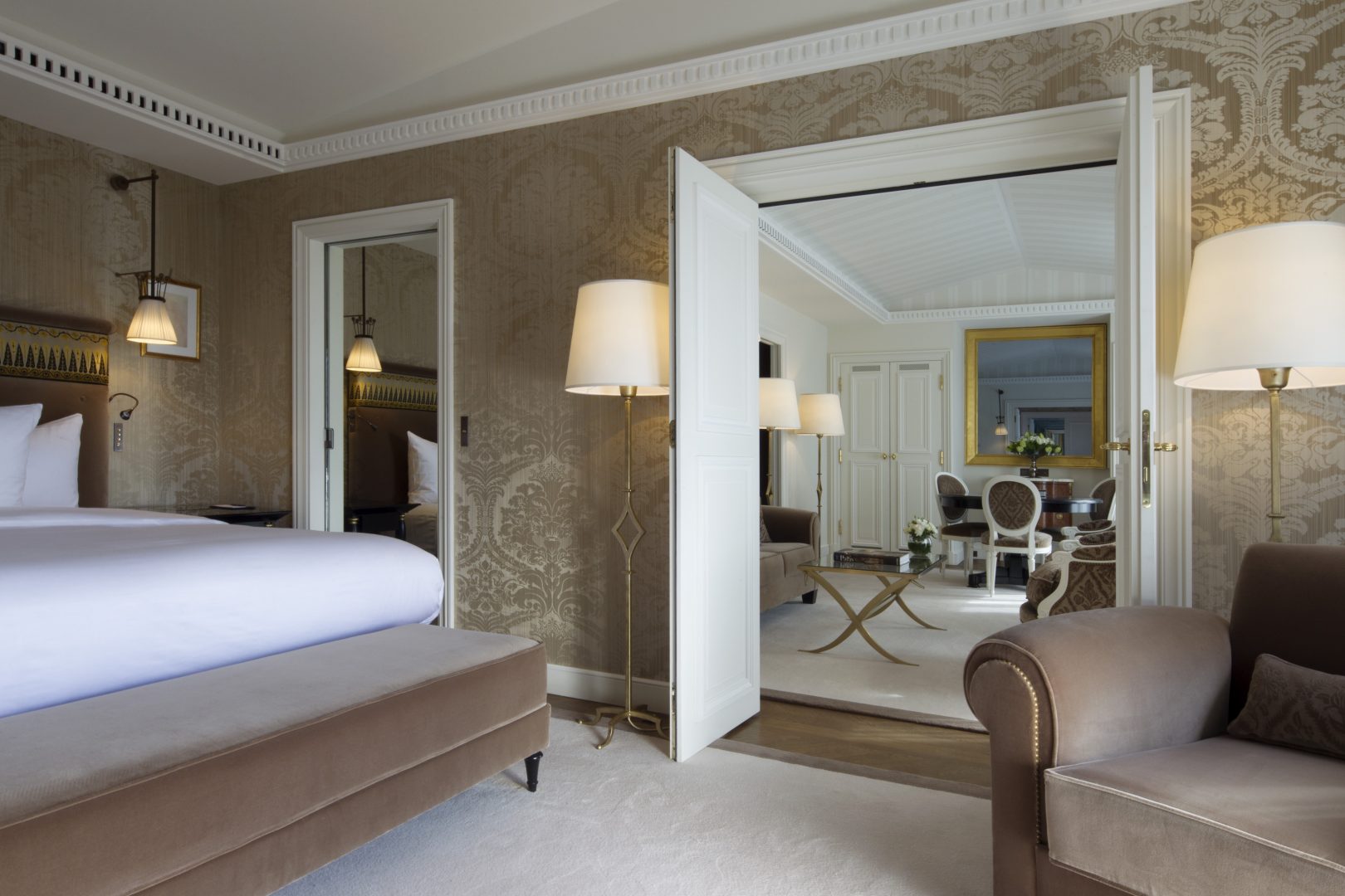 Reserve de Paris, Luxury Hotel France, Prestige Suite, Casol