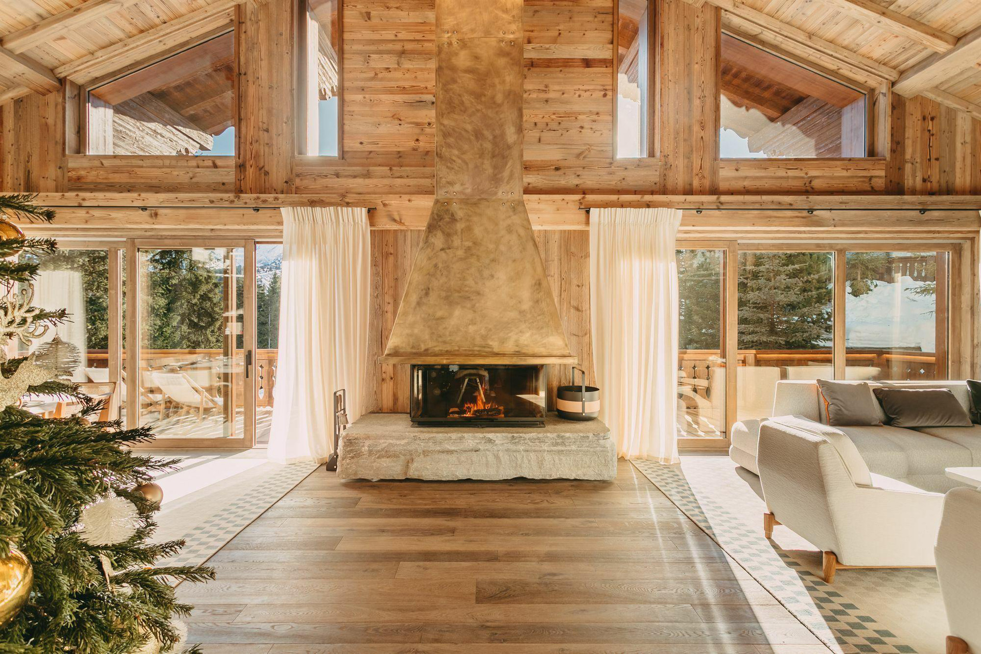Chalet Lily of the Valley, Courchevel 1850, Alps, France, Casol