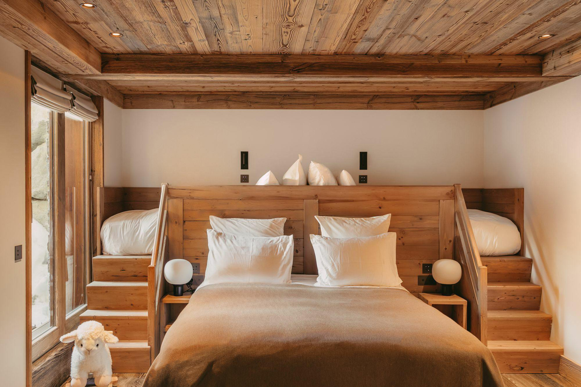 Chalet Lily of the Valley, Courchevel 1850, Alps, France, Casol