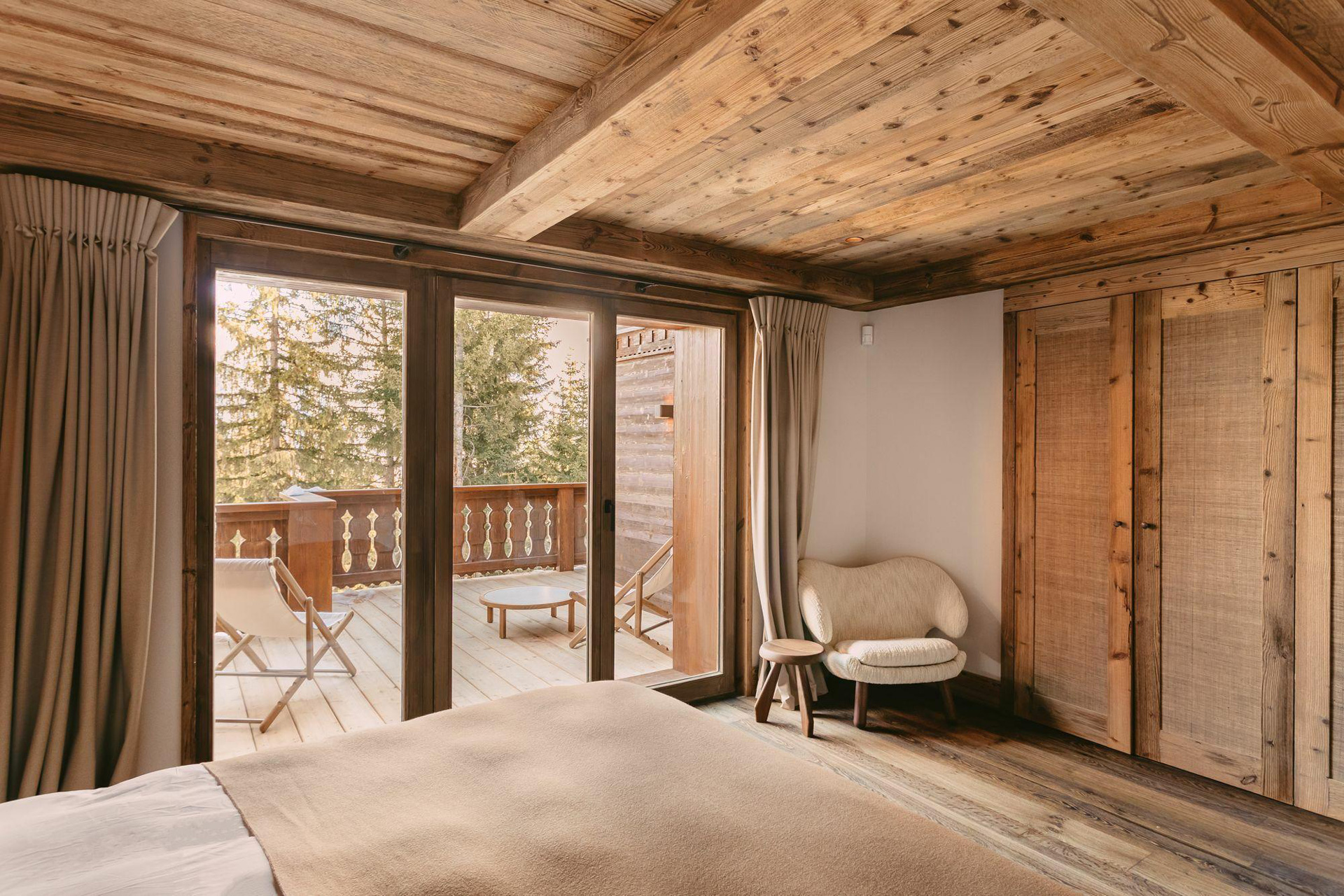 Chalet Lily of the Valley, Courchevel 1850, Alps, France, Casol
