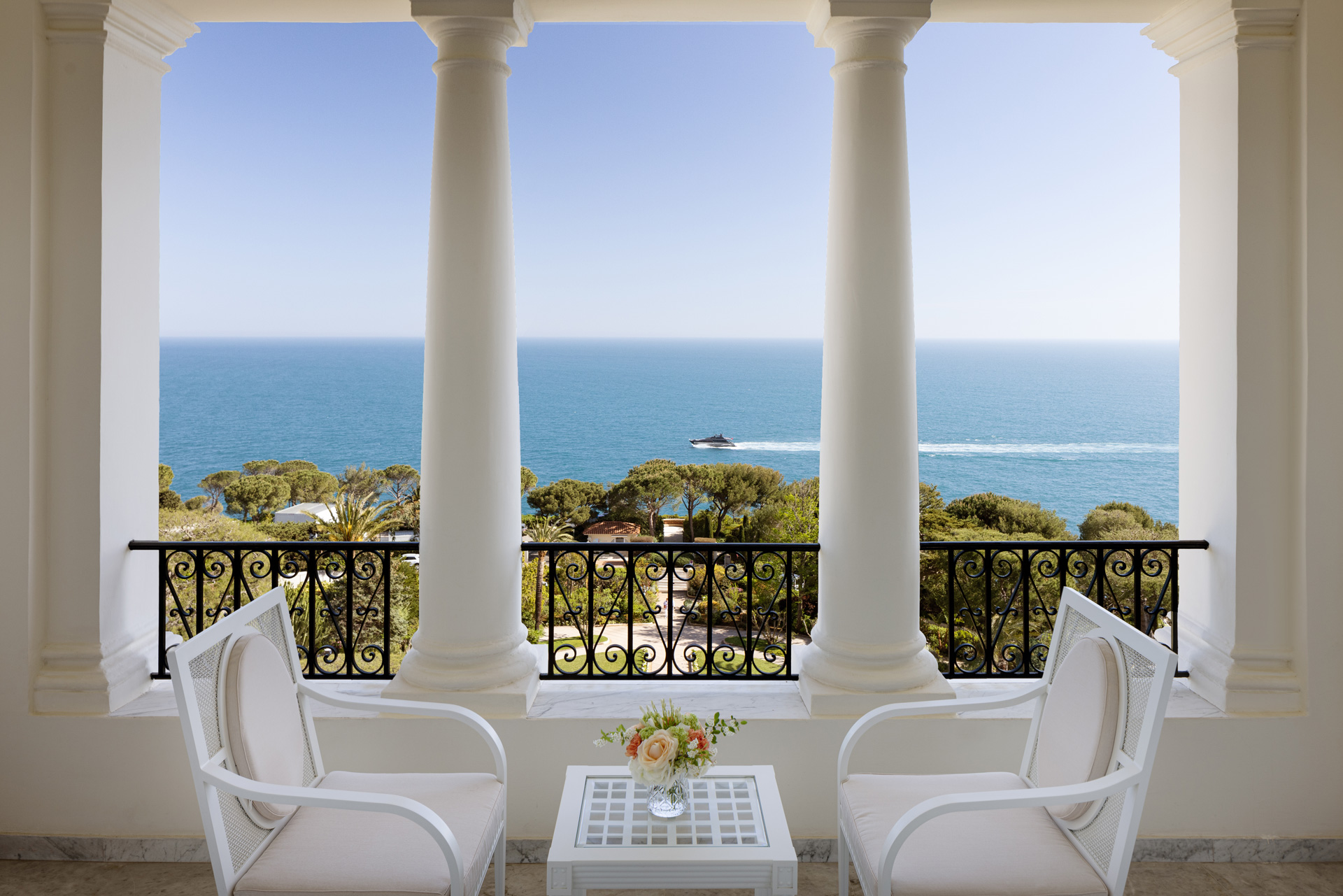 Grand Hotel Suite, Grand-Hôtel du Cap-Ferrat, A Four Seasons Hotel x Casol Villas France