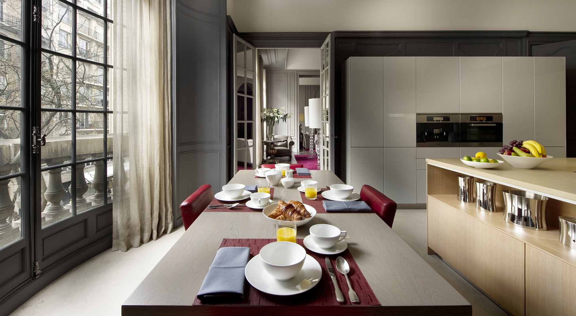 Paris luxury apartment for rent in the 16th