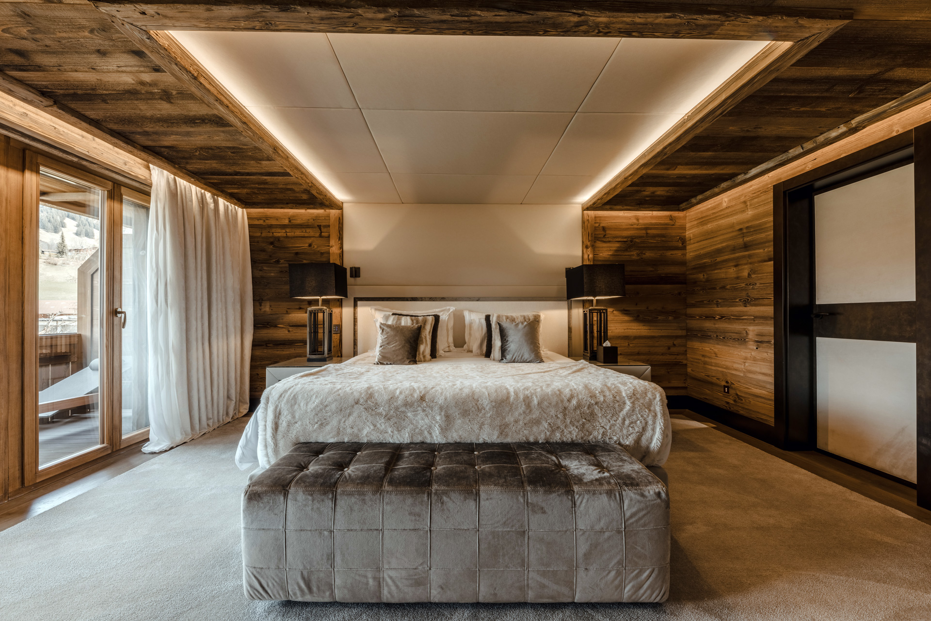 Ultima Hotel Gstaad, Switzerland / Casol