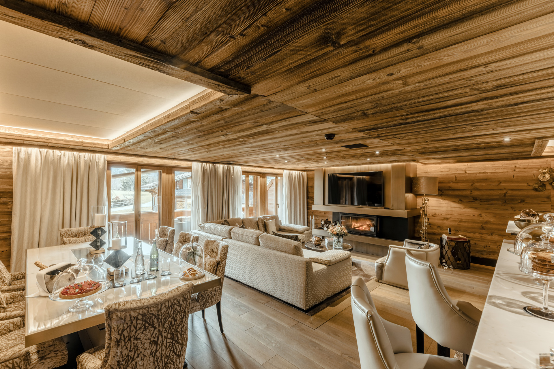 Ultima Hotel Gstaad, Switzerland / Casol