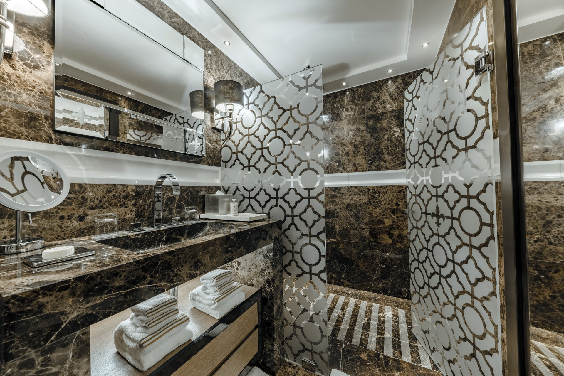 Ultima Hotel Gstaad, Switzerland / Casol