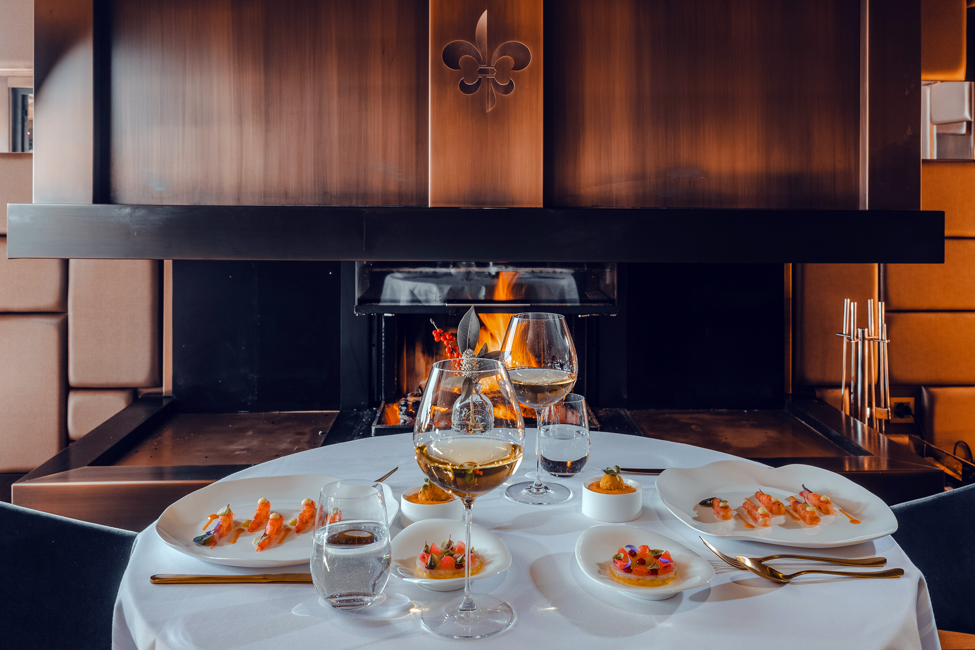 Ultima Hotel Gstaad, Switzerland / Casol