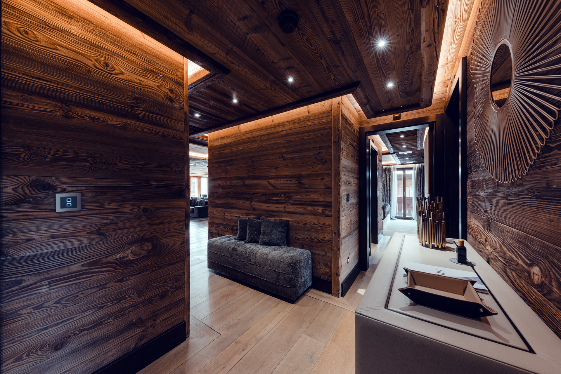 Ultima Hotel Gstaad, Switzerland / Casol
