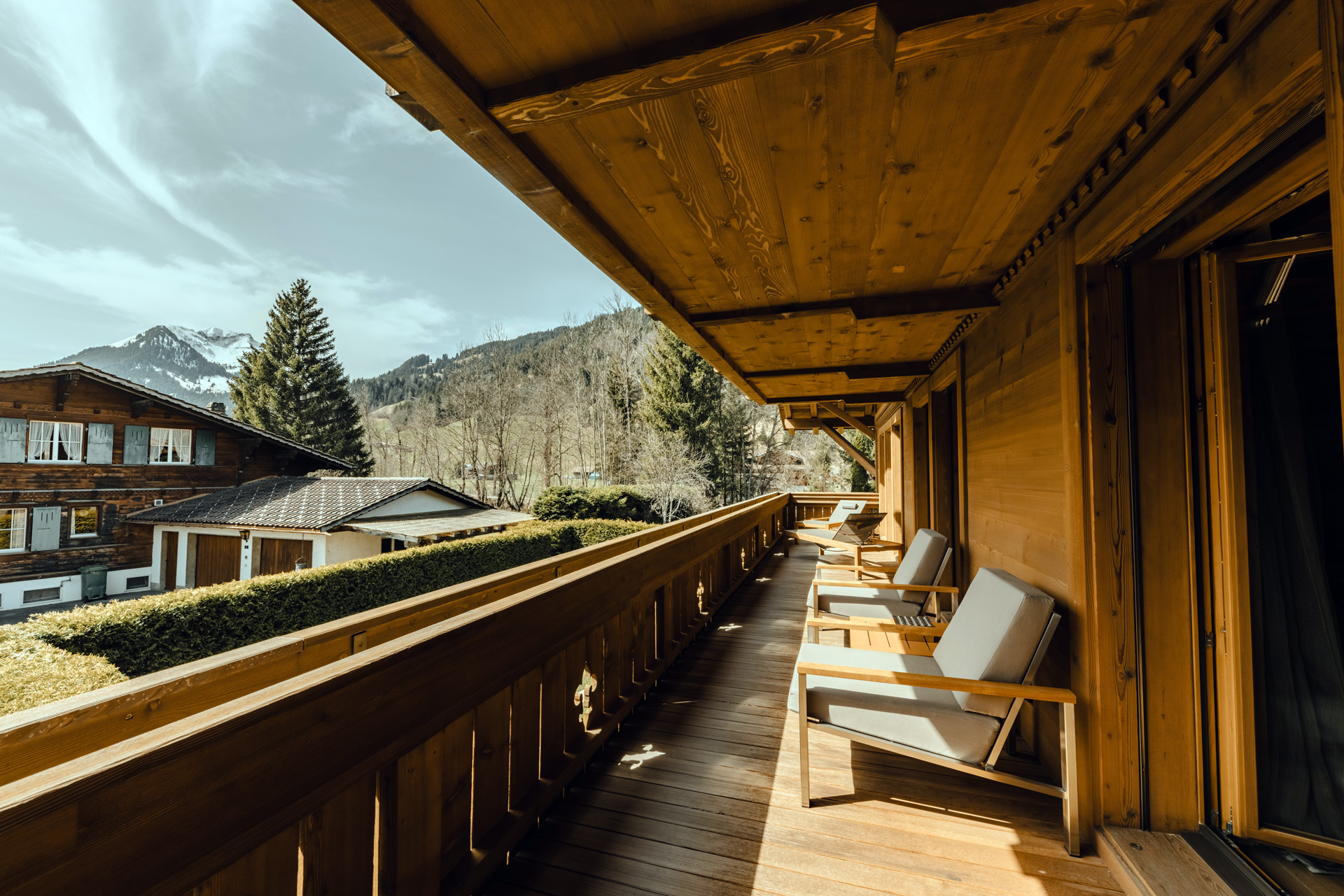 Ultima Hotel Gstaad, Switzerland / Casol