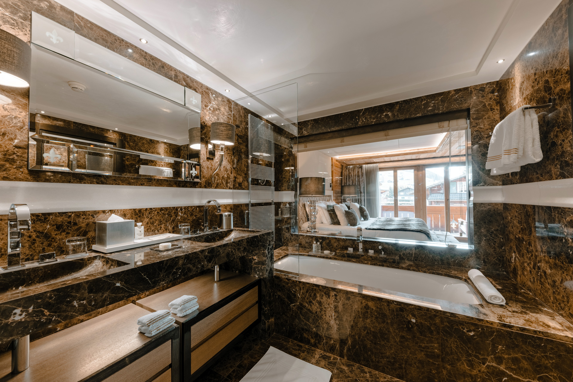 Ultima Hotel Gstaad, Switzerland / Casol