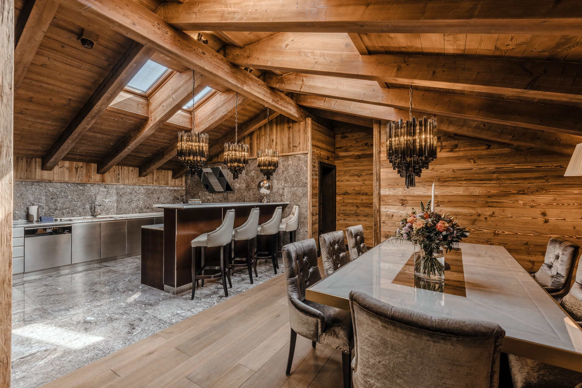 Ultima Hotel Gstaad, Switzerland / Casol