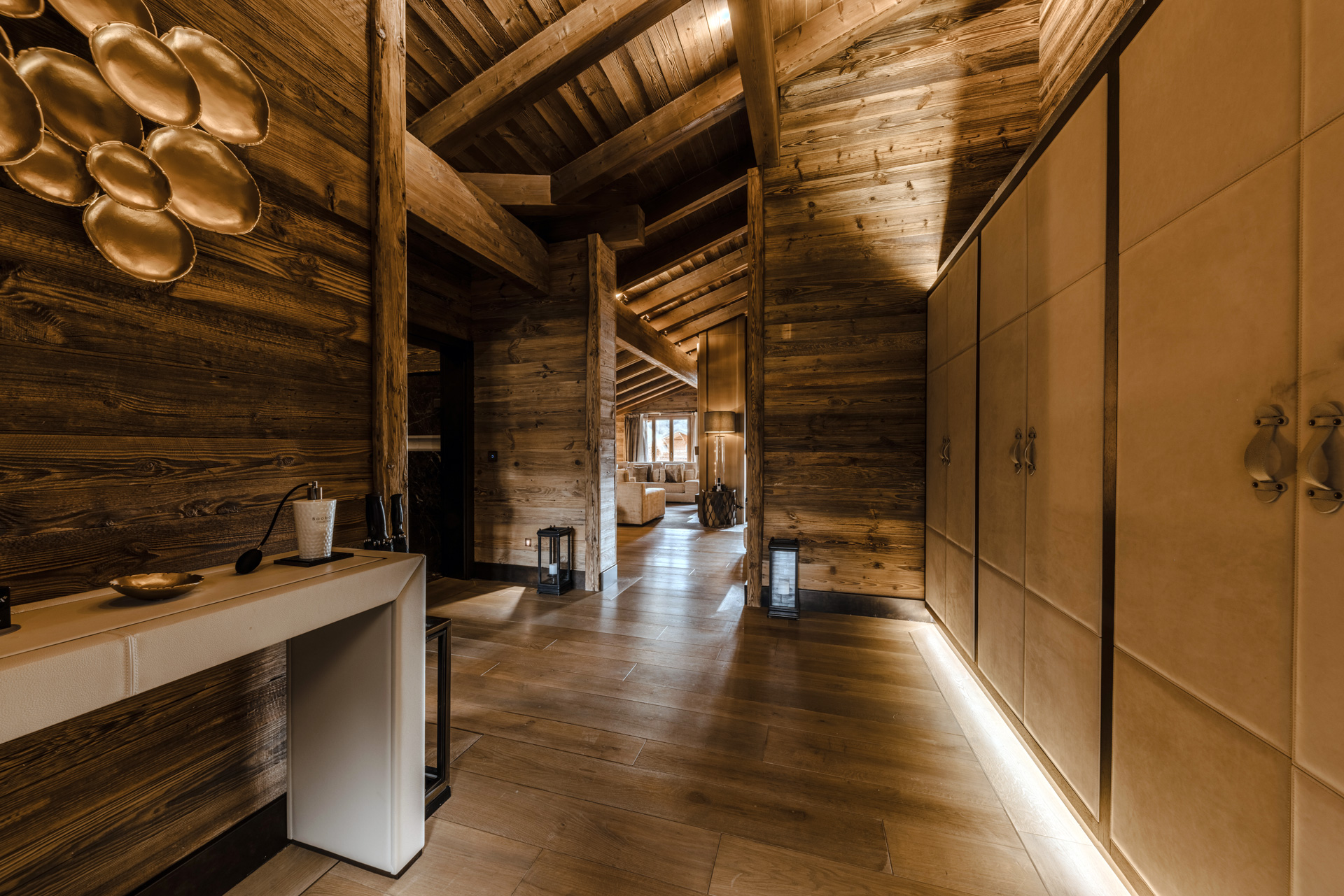 Ultima Hotel Gstaad, Switzerland / Casol
