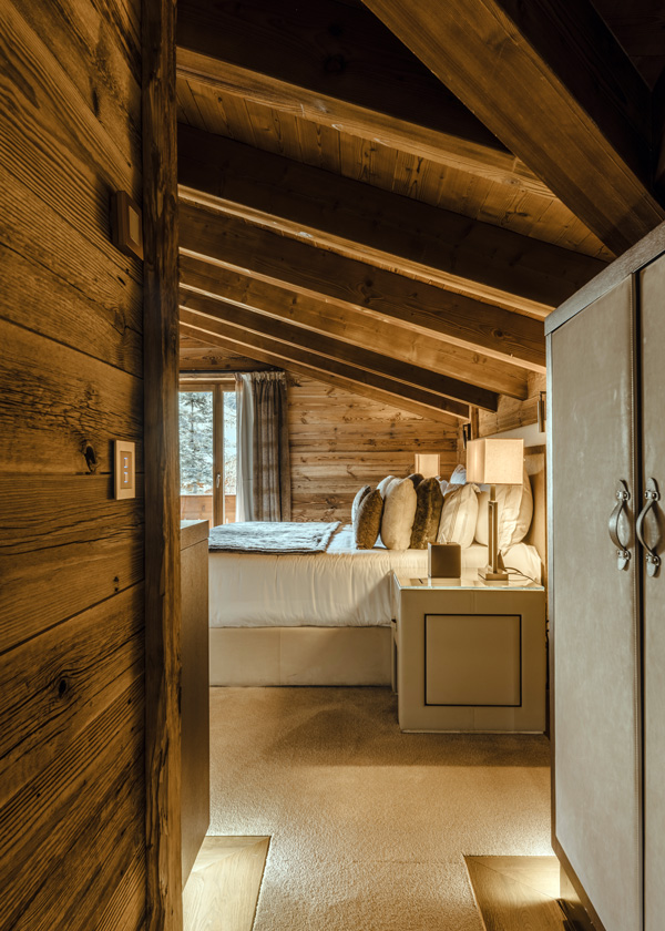 Ultima Hotel Gstaad, Switzerland / Casol