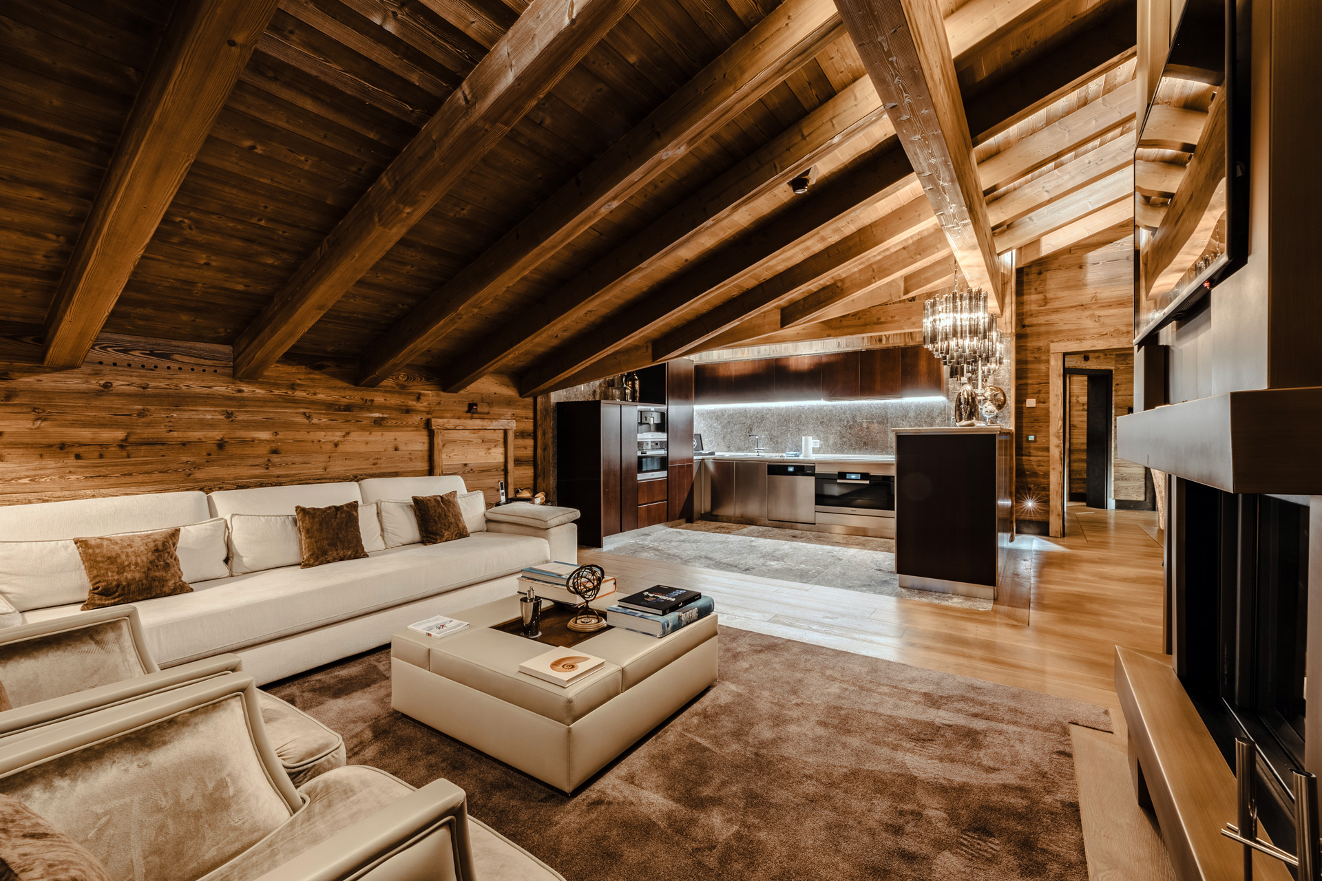 Ultima Hotel Gstaad, Switzerland / Casol