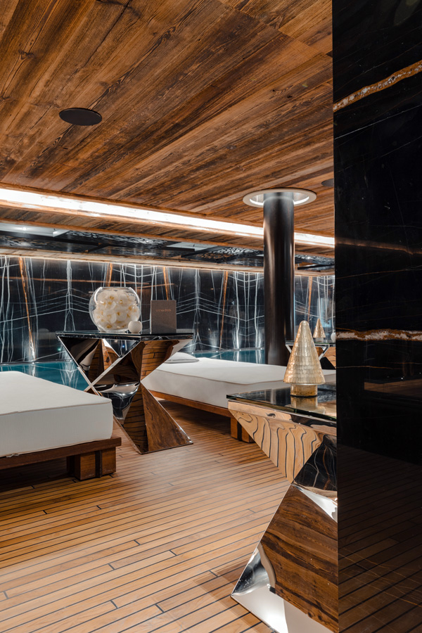 Ultima Hotel Gstaad, Switzerland / Casol